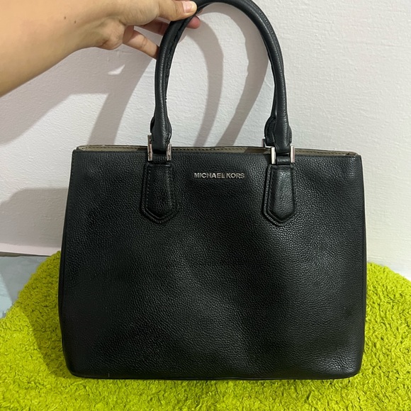 Michael Kors - Picture 2 of 11